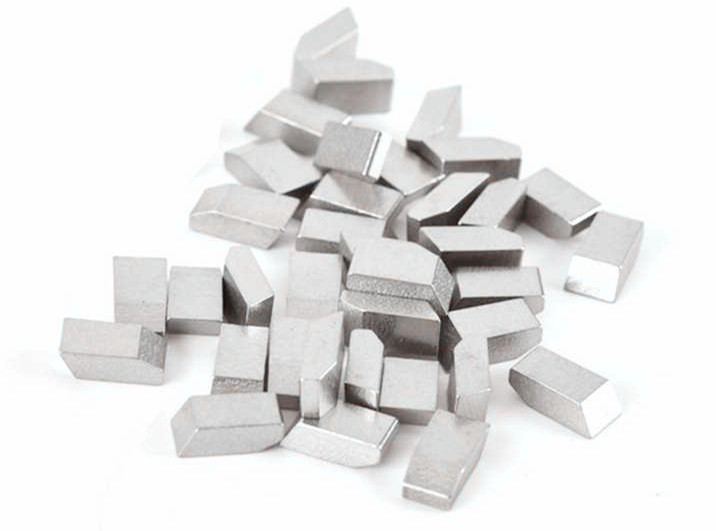 Pontas de serra de Stellite vs Pontas de serra de carboneto de tungsténio